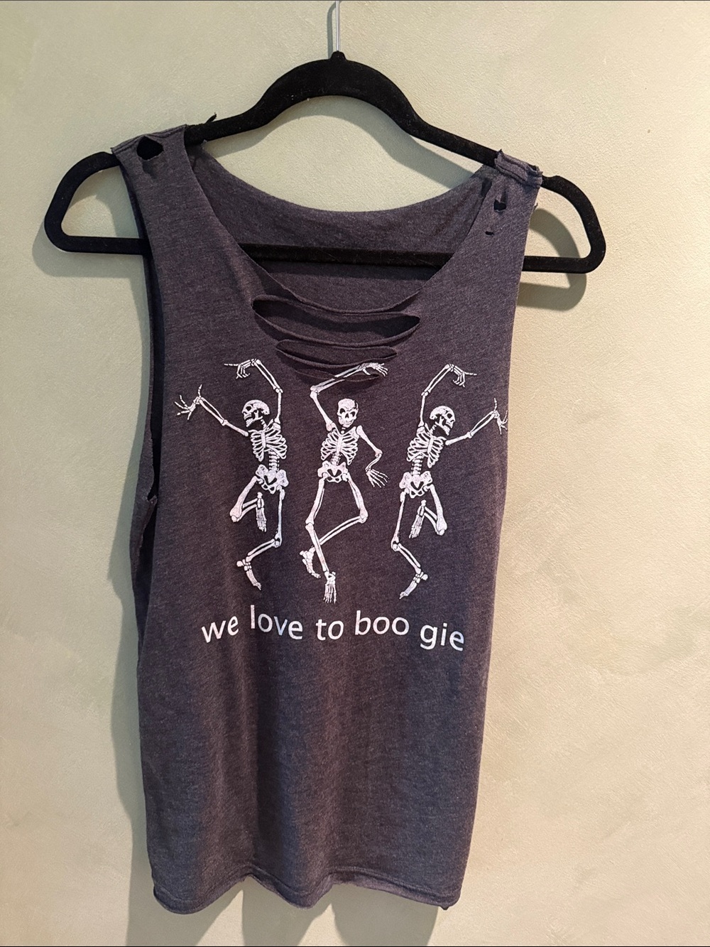 Women's Charcoal Gray Skeleton Graphic Muscle Tank. (Gr)